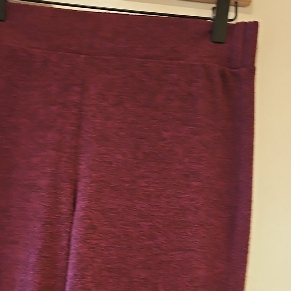 Torrid Rich Plum Leggings - Picture 4 of 9